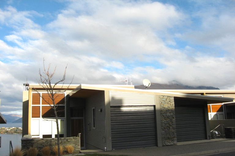 Photo of property in 21 Earnslaw Terrace, Queenstown, 9300