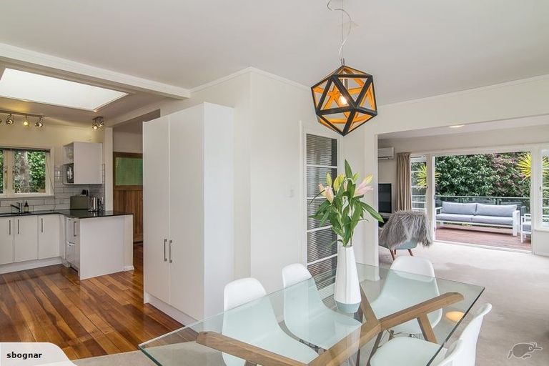 Photo of property in 2a Raroa Crescent, Northland, Wellington, 6012