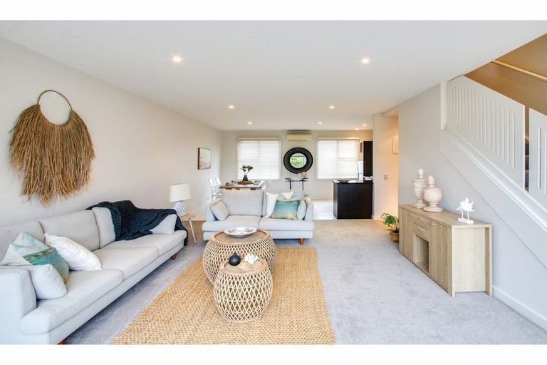 Photo of property in The Terraces, 10/9 Humber Street, Pandora, Napier, 4110