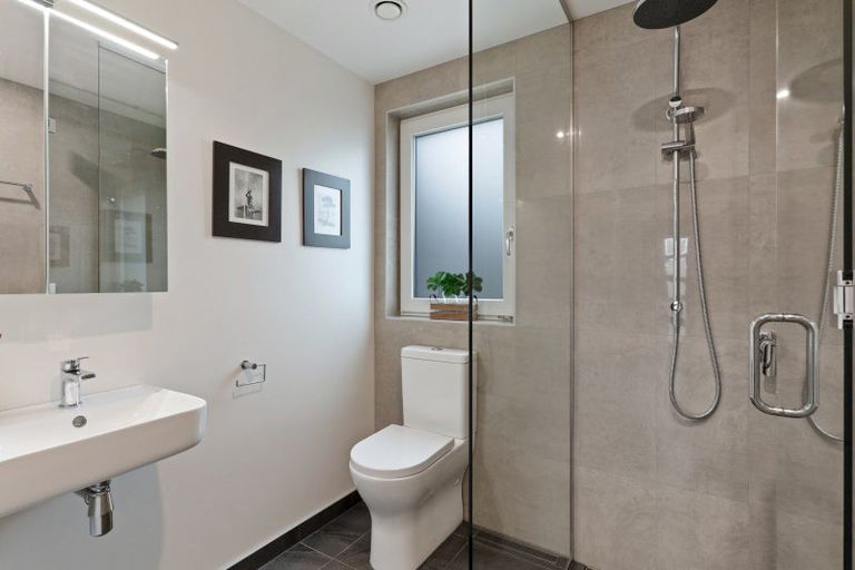 Photo of property in 22 Woodlau Rise, Huntsbury, Christchurch, 8022