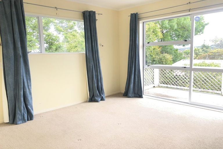 Photo of property in 89 Woodglen Road, Glen Eden, Auckland, 0602
