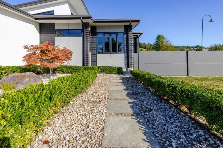 Photo of property in 80 Kent Terrace, Taradale, Napier, 4112