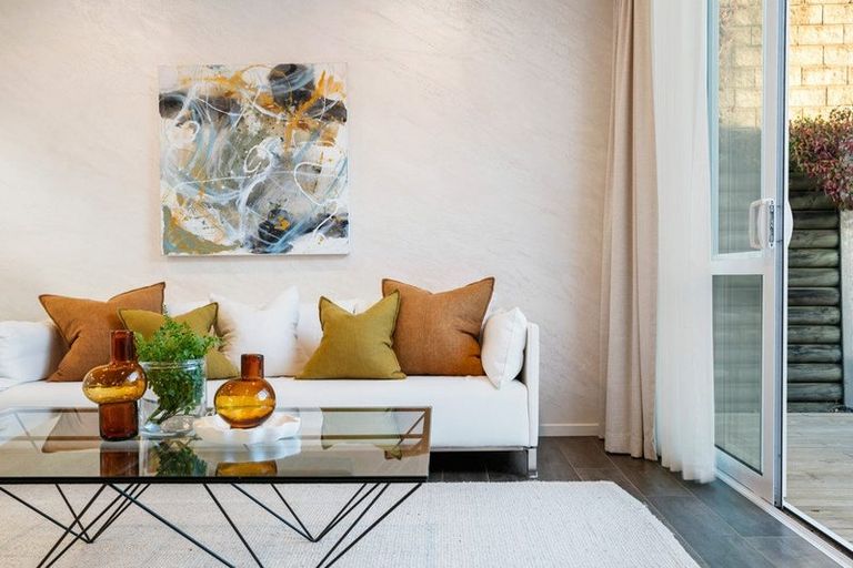 Photo of property in 34 Windlass Street, Long Bay, Auckland, 0630