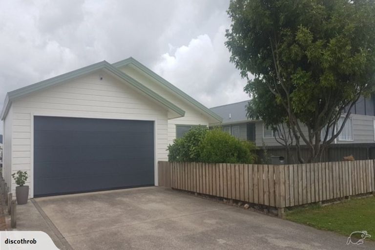 Photo of property in 12a Meadow Drive, Whitianga, 3510