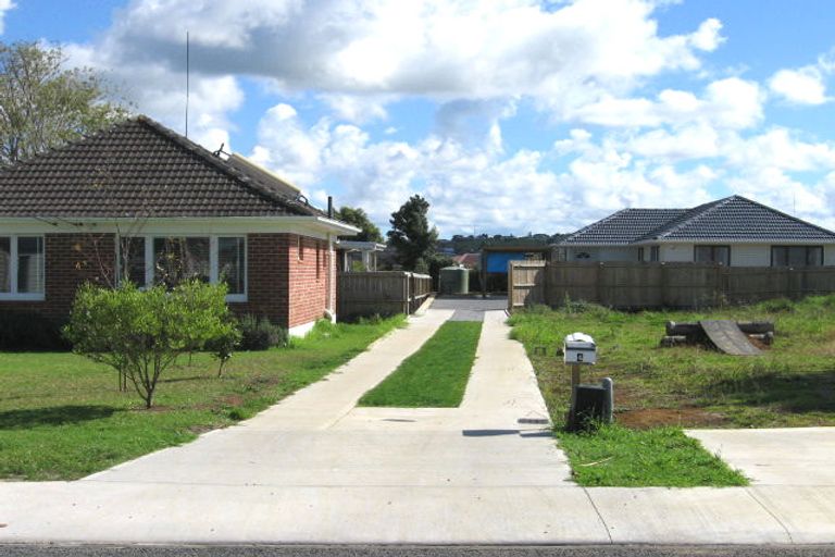 Photo of property in 4 Stafson Lane, Te Atatu Peninsula, Auckland, 0610