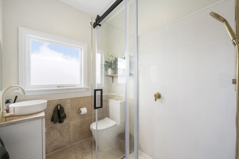 Photo of property in 25 Newman Terrace, Thorndon, Wellington, 6011