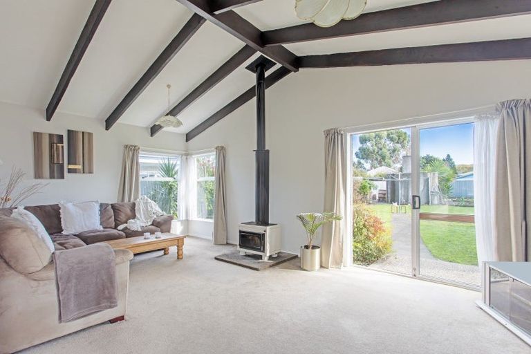 Photo of property in 9 Russell Street, Otane, 4202