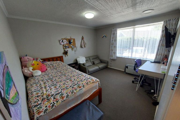 Photo of property in 39b Oakley Crescent, Hornby, Christchurch, 8042