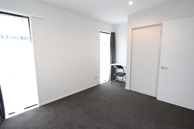 Photo of property in 77 Faringdon Boulevard, Rolleston, 7615