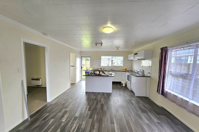 Photo of property in 6 Glasgow Street, Bell Block, New Plymouth, 4312