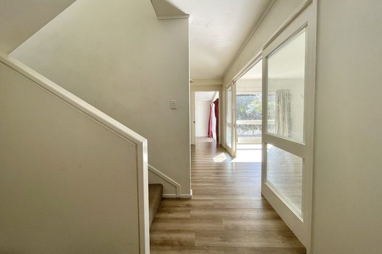 Photo of property in 14 Totara Grove, Hillcrest, Auckland, 0627