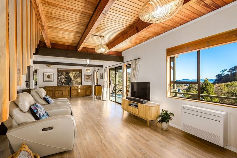 Photo of property in 126a Cheviot Road, Lowry Bay, Lower Hutt, 5013