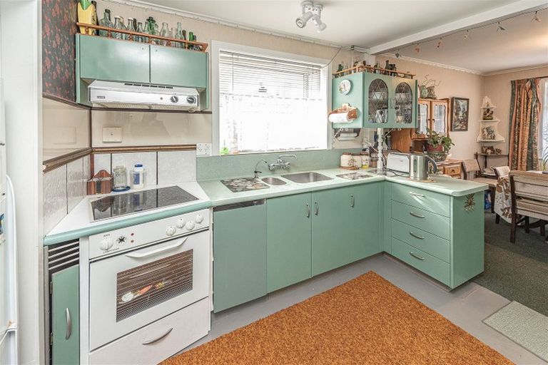 Photo of property in 87 Manuka Street, Castlecliff, Whanganui, 4501