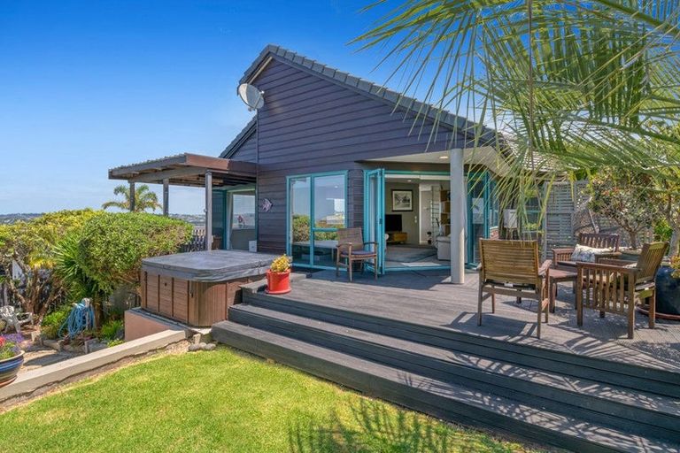 Photo of property in 12 Ascot Way, Orewa, 0931
