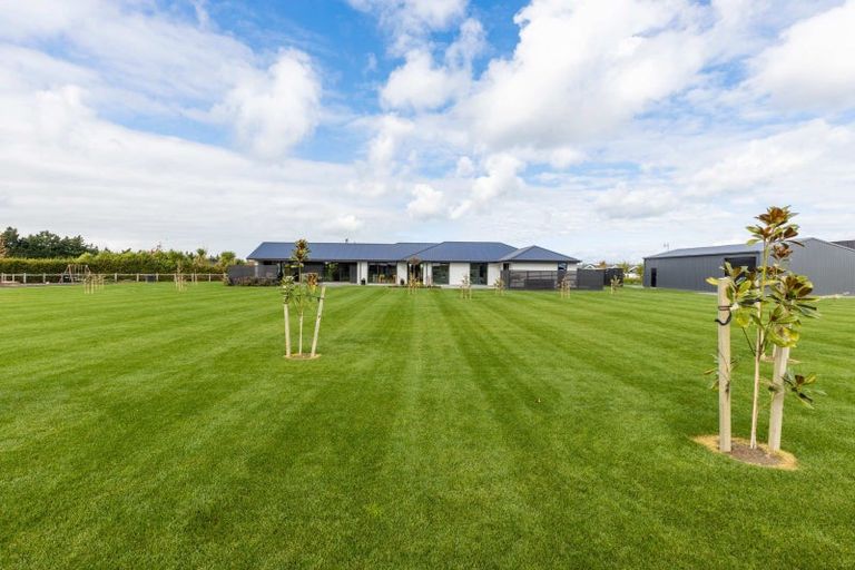 Photo of property in 74 Haymakers Crescent, Rolleston, 7614