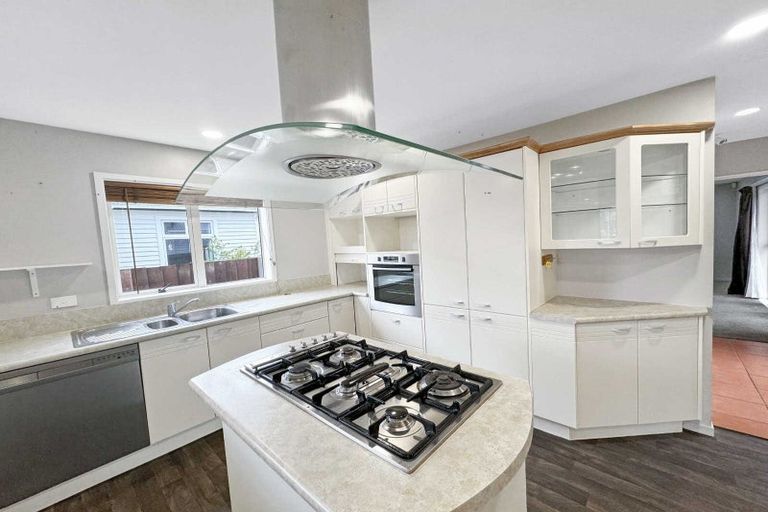 Photo of property in 16 Mackenzie Avenue, Woolston, Christchurch, 8023