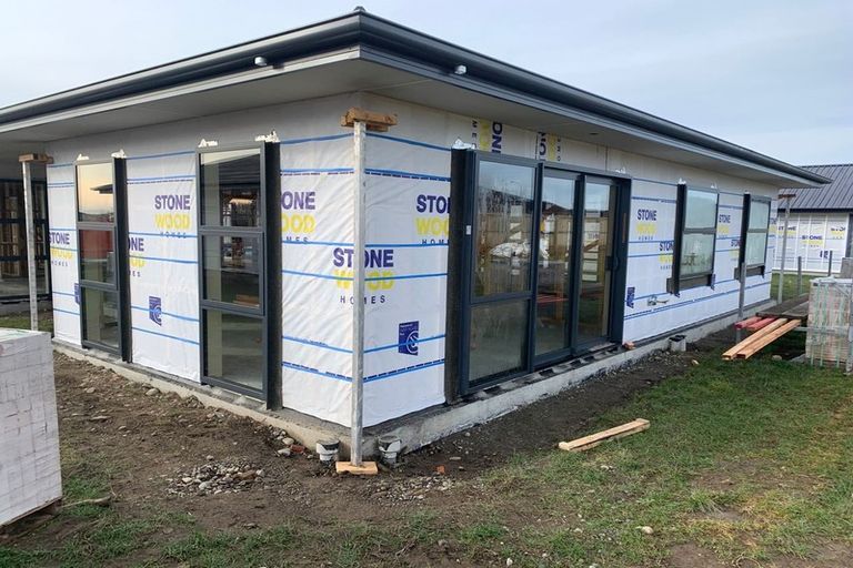 Photo of property in 184 Faringdon Boulevard, Rolleston, 7615