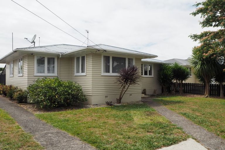 Photo of property in 1/35 Hill Crescent, Papakura, 2110