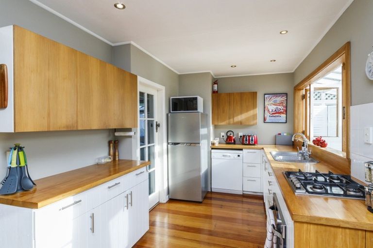 Photo of property in 31 Beresford Street, Takaro, Palmerston North, 4410