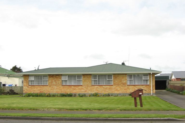 Photo of property in 3 Rimu Street, Inglewood, 4330