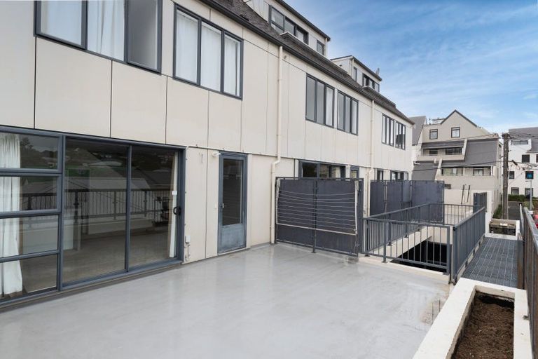 Photo of property in 72 Daniell Street, Newtown, Wellington, 6021