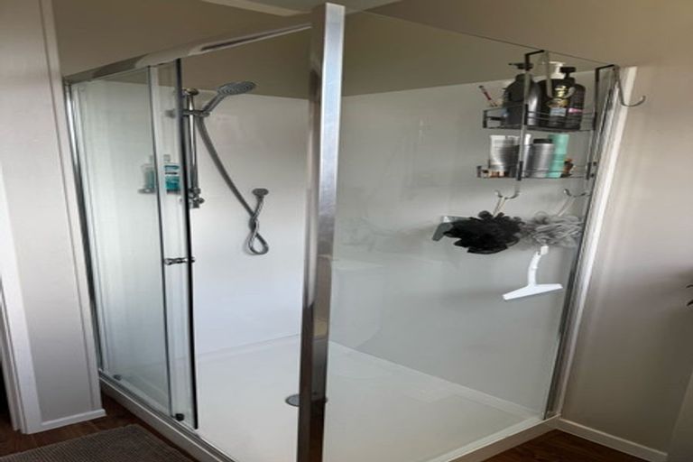 Photo of property in 2/18 James Road, Manurewa, Auckland, 2102