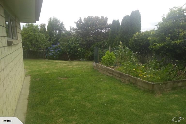 Photo of property in 77 Riverside Drive, Waiuku, 2123