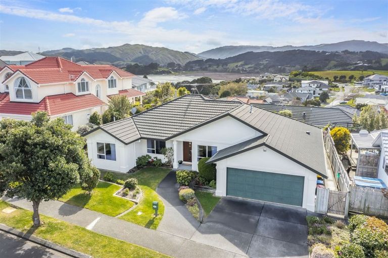 Photo of property in 53 Joseph Banks Drive, Whitby, Porirua, 5024