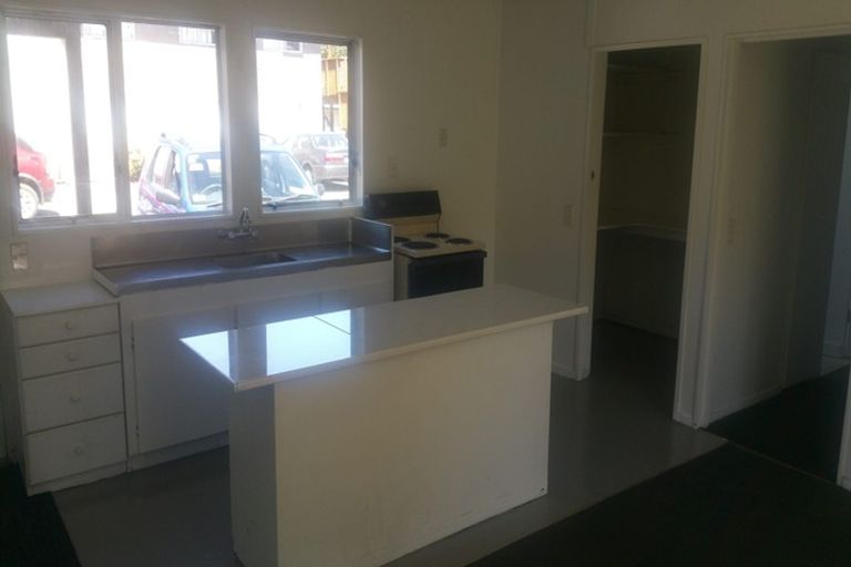 Photo of property in 6/81 Linton Street, West End, Palmerston North, 4410