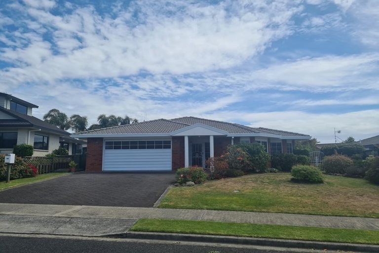 Photo of property in 68 Russley Drive, Mount Maunganui, 3116