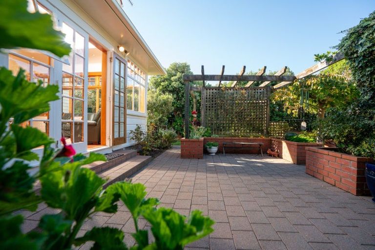 Photo of property in 9 Falkirk Avenue, Seatoun, Wellington, 6022