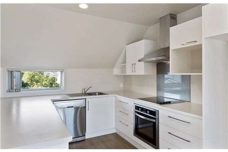 Photo of property in 2/9 Southampton Street, Sydenham, Christchurch, 8023