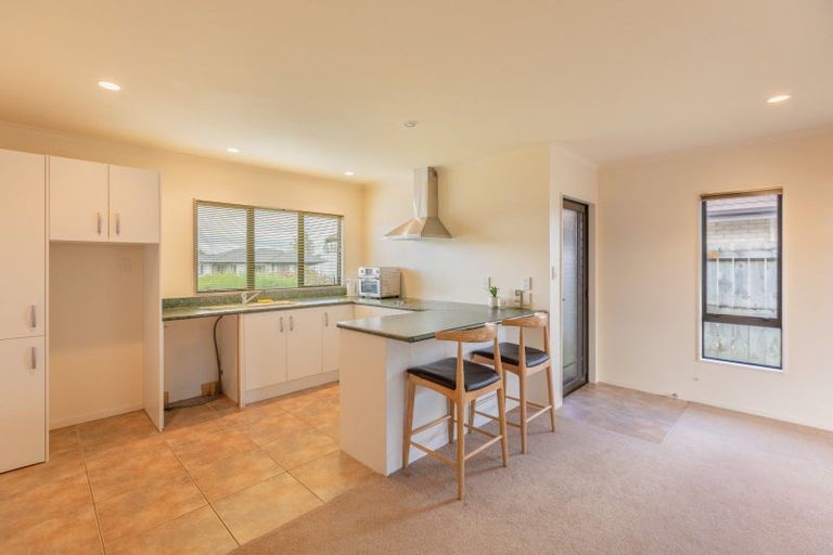 Photo of property in 11 Highgrove Place, Waipukurau, 4200