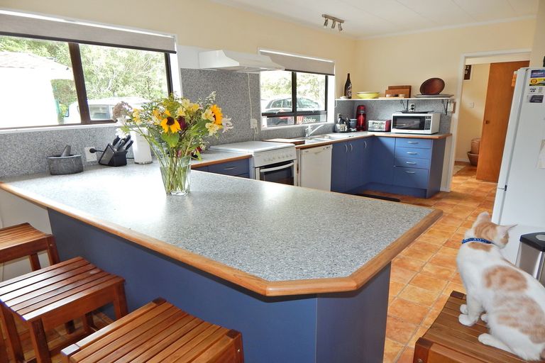 Photo of property in 27 Rangitane Loop Road, Kerikeri, 0294