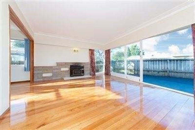 Photo of property in 39 Harrington Road, Henderson, Auckland, 0610