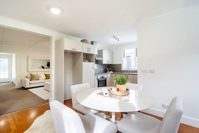 Photo of property in 17 Anne Street, Devonport, Auckland, 0624