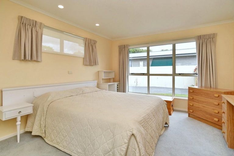 Photo of property in 74 Merrin Street, Avonhead, Christchurch, 8042