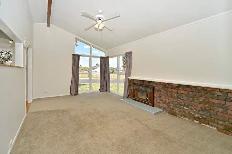 Photo of property in 21 John Gray Street, Papakura, 2110