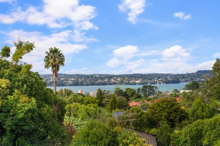 Photo of property in 2/26 Colonial Road, Birkenhead, Auckland, 0626