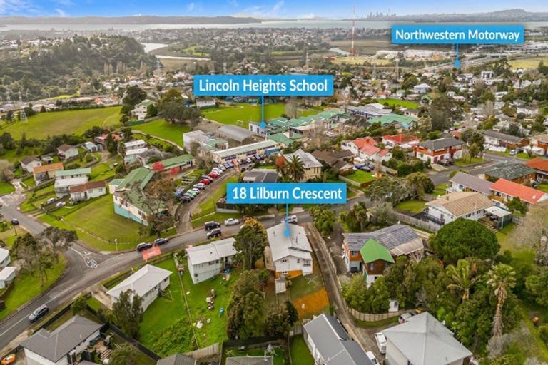 Photo of property in 18 Lilburn Crescent, Massey, Auckland, 0614