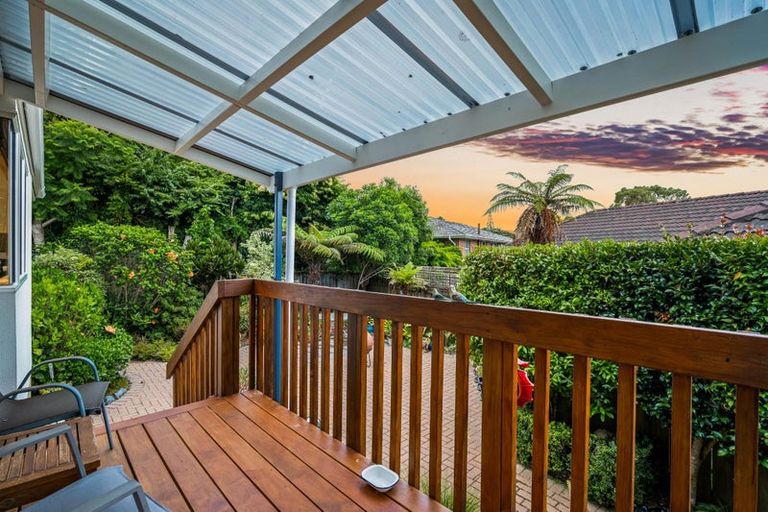 Photo of property in 1 Metric Place, Te Atatu South, Auckland, 0610