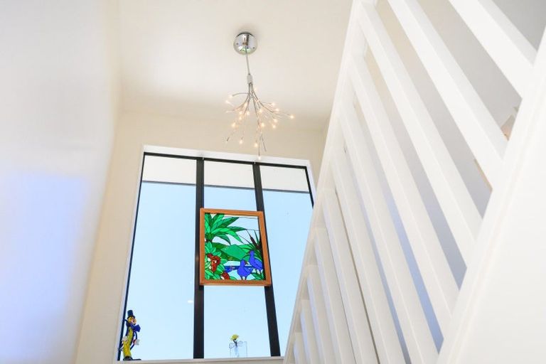 Photo of property in 70 Pacific Drive, Fitzherbert, Palmerston North, 4410