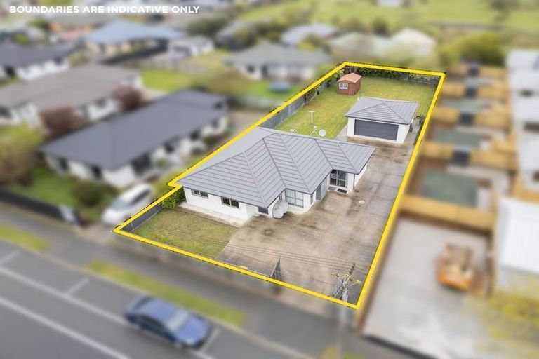 Photo of property in 160 Travis Road, New Brighton, Christchurch, 8083