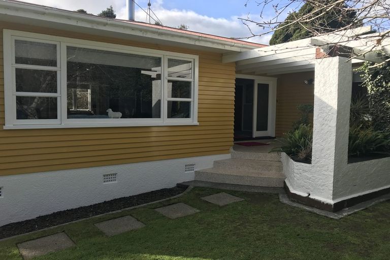 Photo of property in 402 South Road, Hawera, 4674