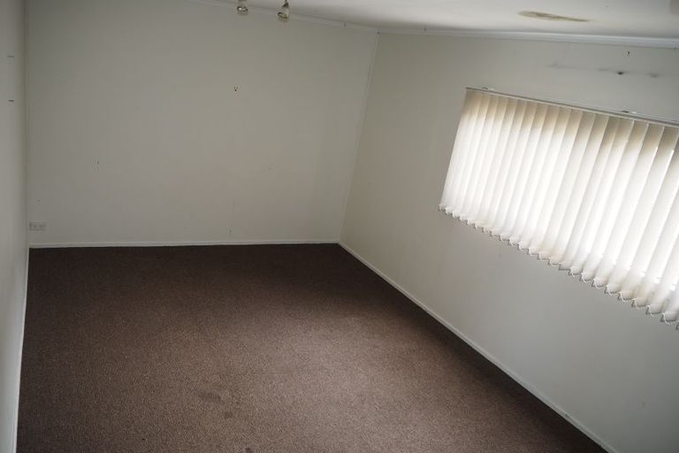 Photo of property in 1/35 Hill Crescent, Papakura, 2110