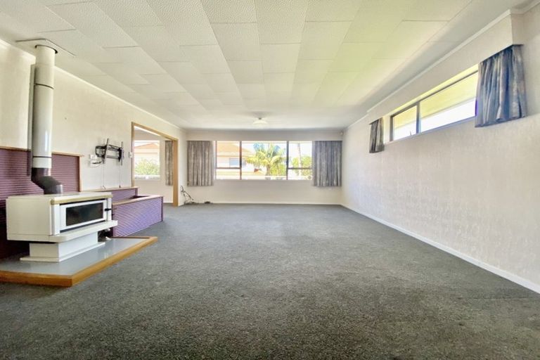 Photo of property in 179 Hobsonville Road, Hobsonville, Auckland, 0618