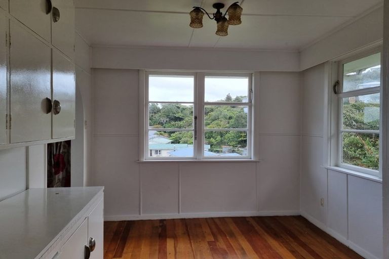 Photo of property in 57 Salford Street, Newlands, Wellington, 6037