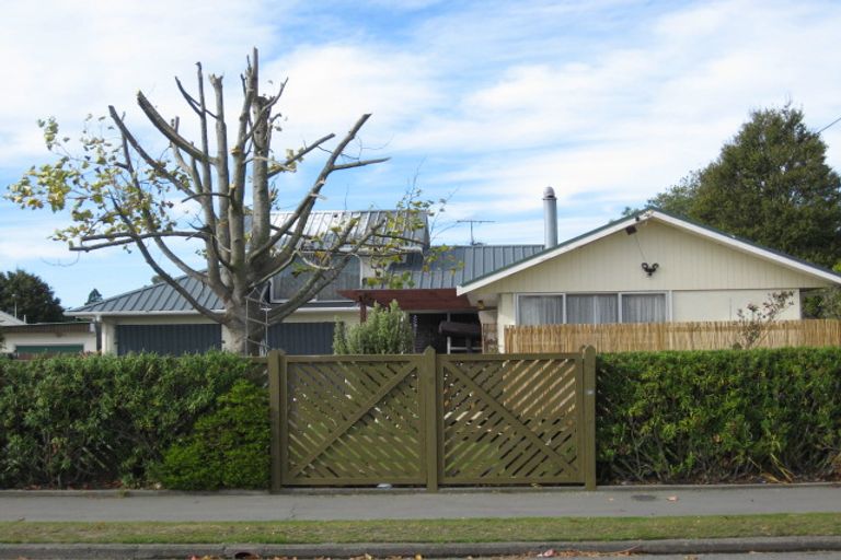 Photo of property in 45 Middlepark Road, Sockburn, Christchurch, 8042