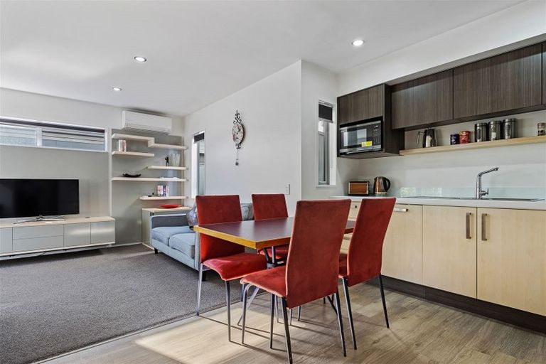 Photo of property in 170a Fitzgerald Avenue, Christchurch Central, Christchurch, 8011