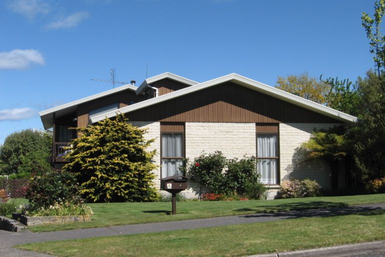 Photo of property in 5 Cherry Lane, Acacia Bay, Taupo, 3330